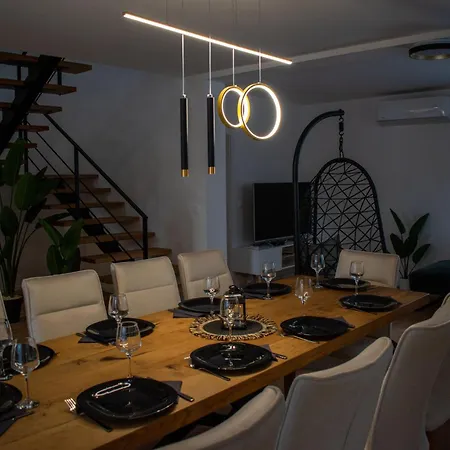 Apartment Amphora Vir