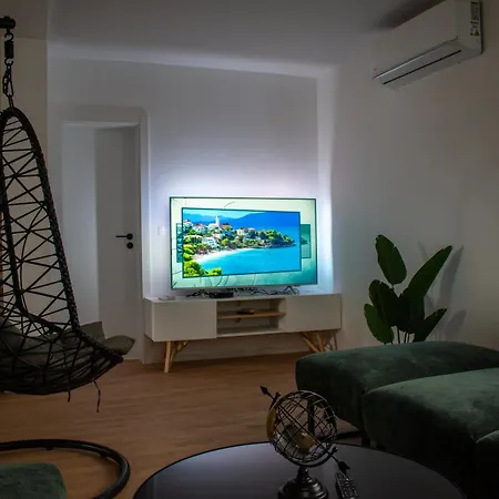 Amphora Apartment